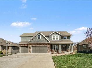 600 Rock Bridge Ct, Smithville, MO 64089