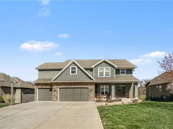 600 Rock Bridge Ct, Smithville, MO 64089