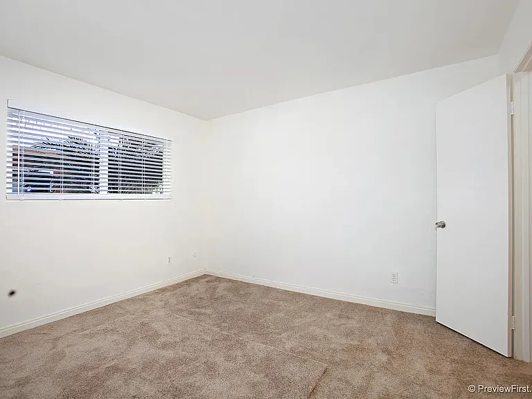 3780 Swift Ave #7 — Photo 10
