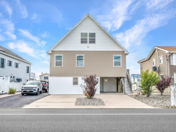 1072 Radio Rd, Little Egg Harbor, NJ 08087