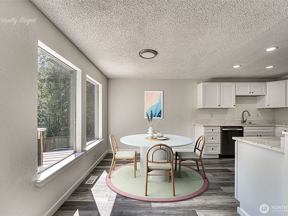 5th image of 4111 Wollochet Drive NW