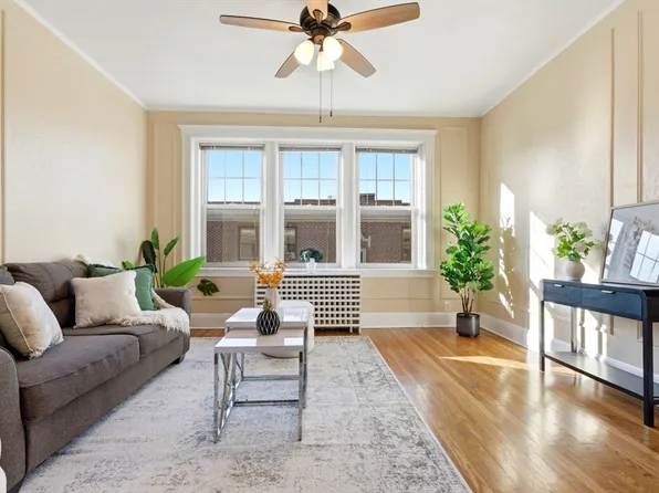 401 Washington St APT 6, Brookline, MA 02446