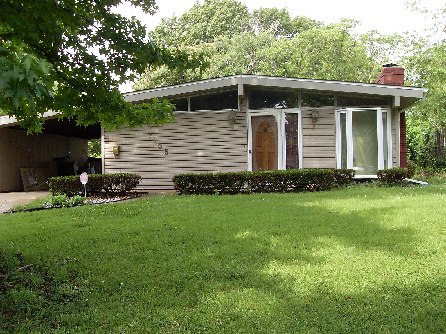 7105 Berkridge Dr photo 1