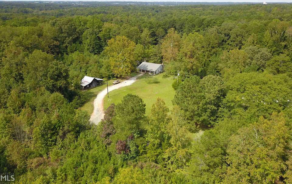 2nd image of 149 Coastline Rd