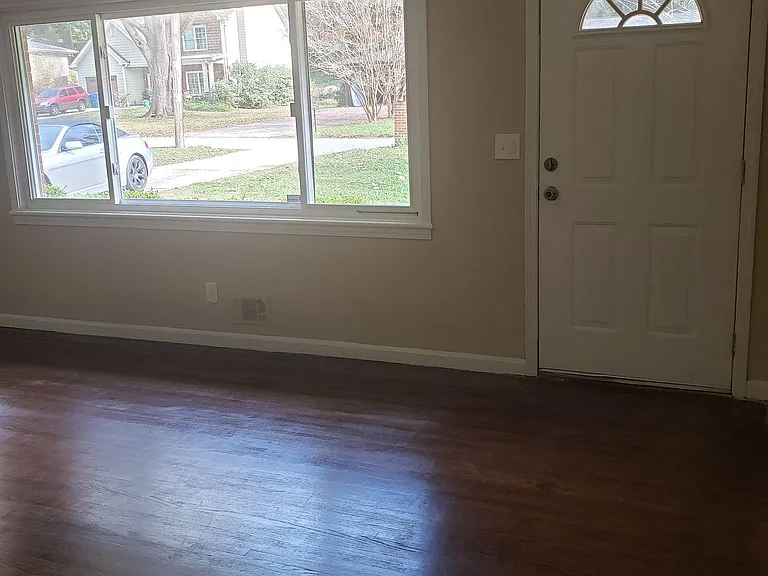 971 Gresham Ave SE — Photo 18