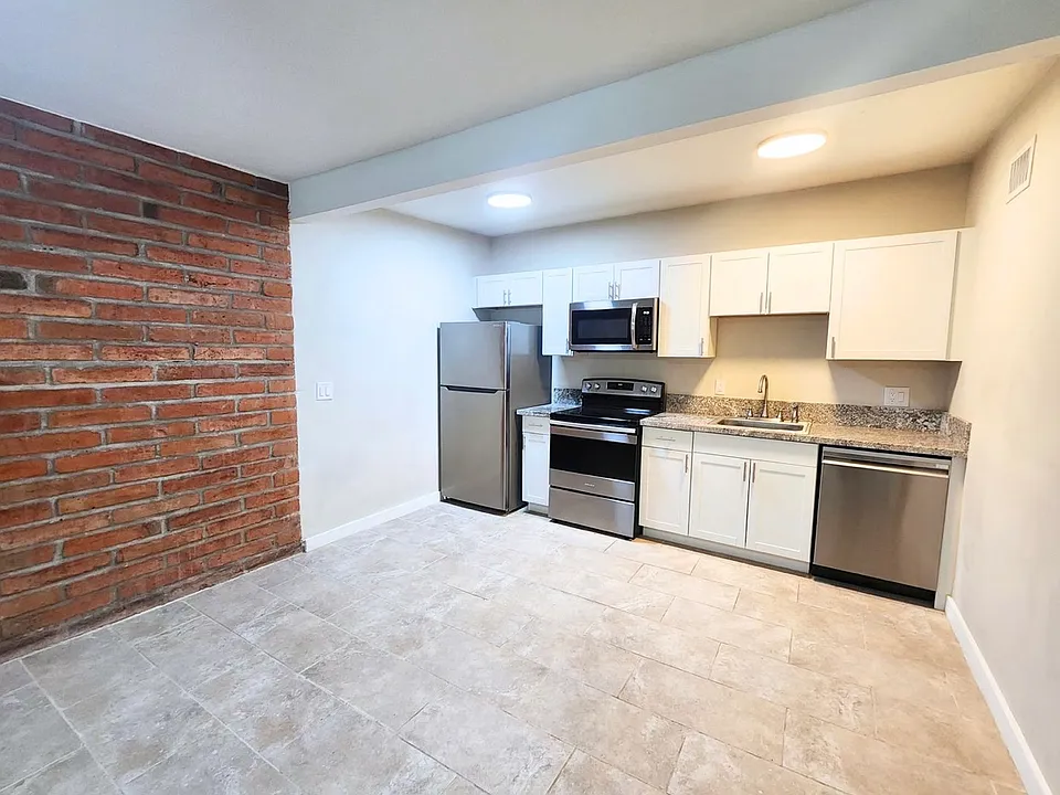 502 E Glenn St #12