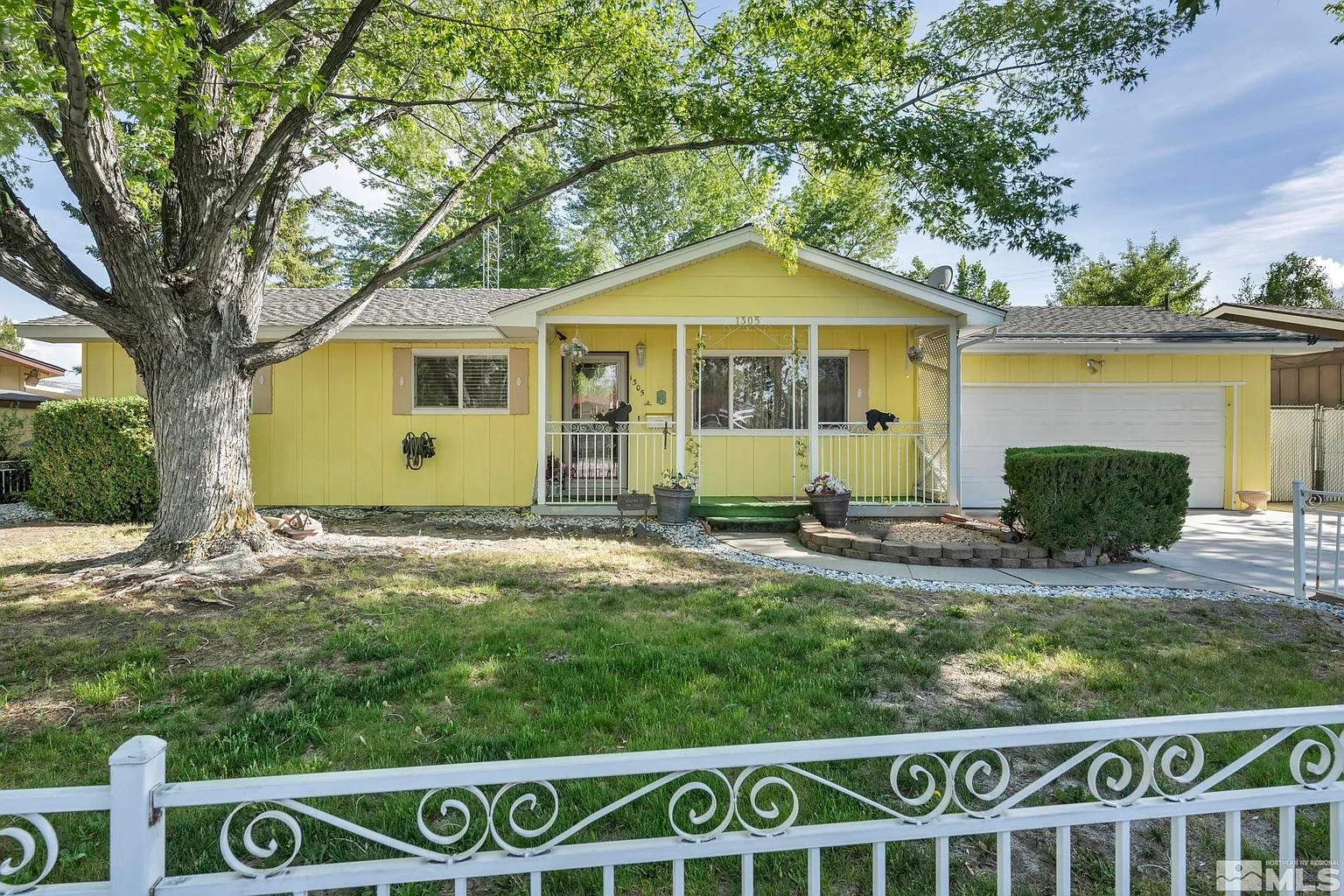 1305 Camille Dr photo 1