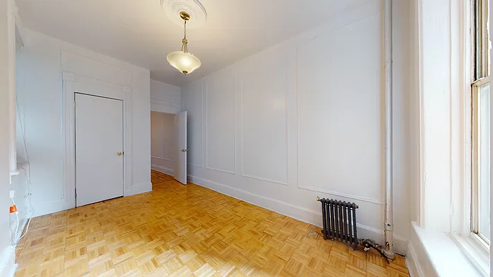 Rented by Bond New York | media 7
