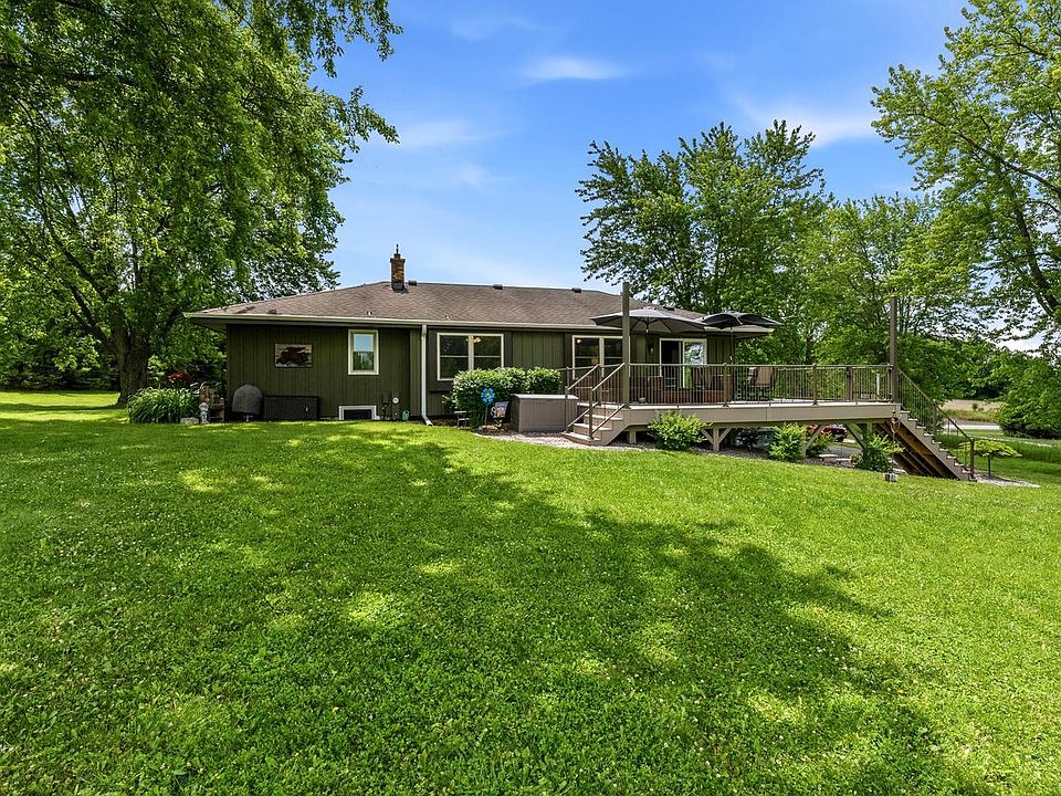 1st image of 646 W Townline ROAD