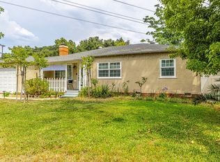 1734 Willow Dr, Glendale, CA 91208