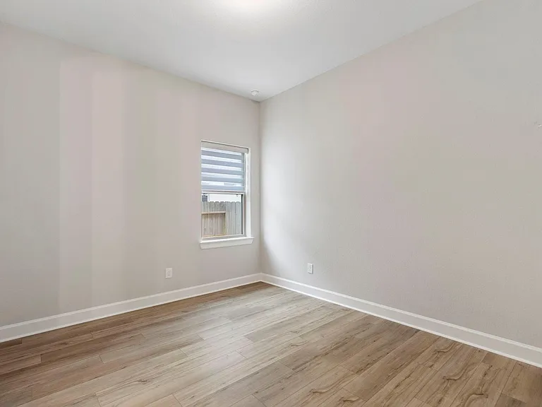 15834 Meadow Crk — Photo 23