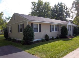 1215 42nd Ave, Rockford, IL 61109