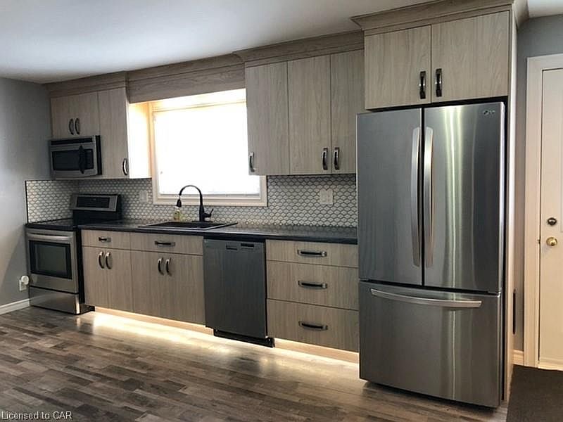 2nd image of 303 Poplar Ave