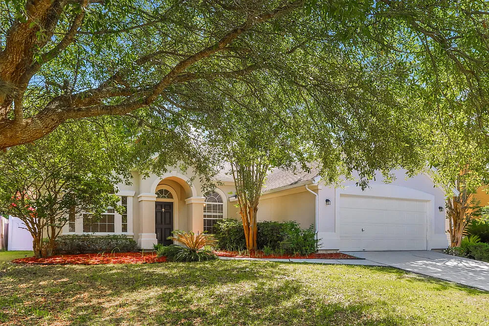 4 bed, 2.0 bath, 1890 sqft, $2,505 — Photo 3