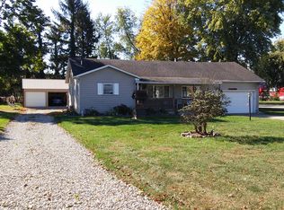 475 Clow Ln, Coshocton, OH 43812