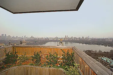 Sold by Adriana Arciello, LREB