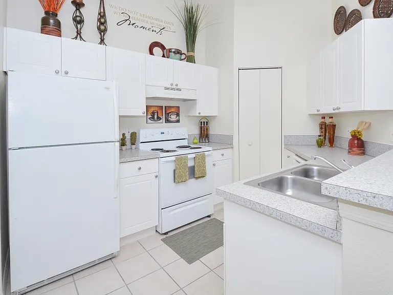 Classic - Open Kitchen