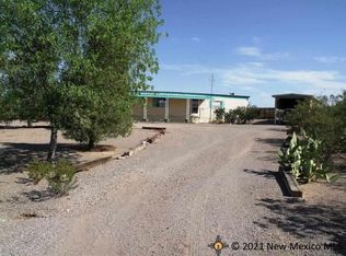 27 Desertaire Rd, Truth Or Consequences, NM 87901