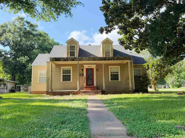 4600 Wilson St, Groves, TX 77619
