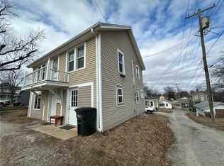 215 W 8th St, Maryville, MO 64468