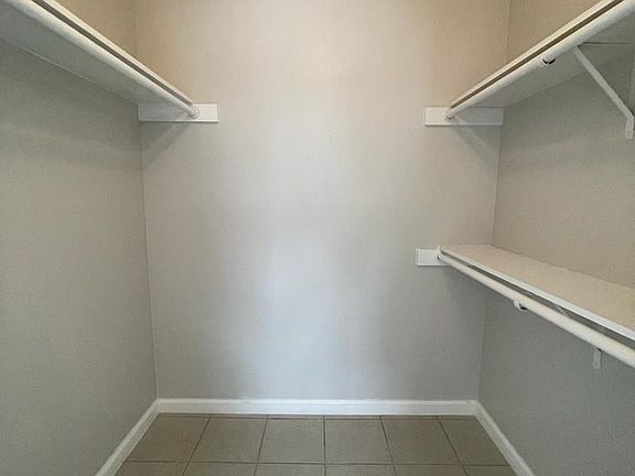 walking closet