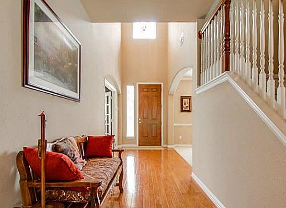4th image of 281 Ashwood Ln