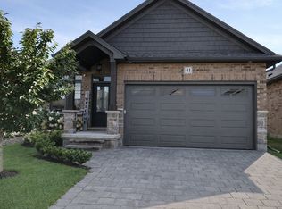 159 Collins Way #41, Strathroy Caradoc, ON N7G0G8