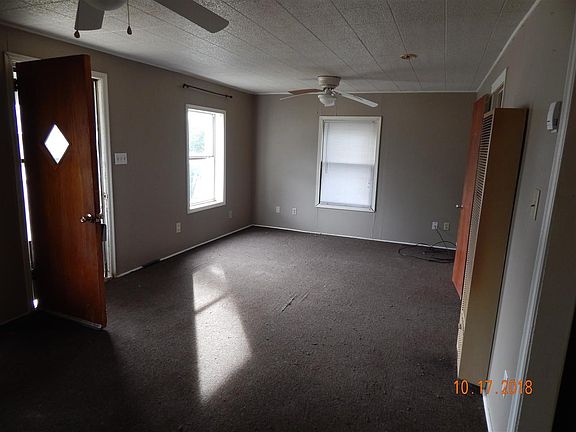 5th image of 2318 E Cypress Ave
