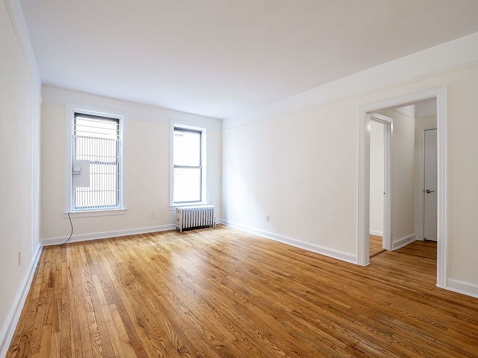 1st image of 190 Waverly Pl APT 4F