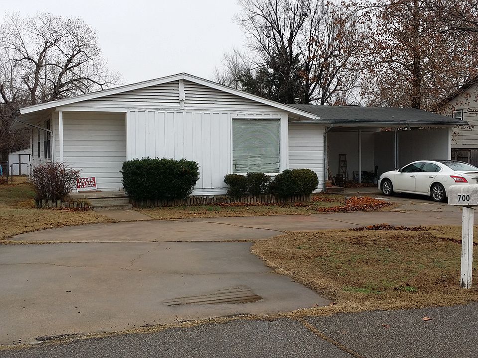 1st image of 700 Manchester Ln