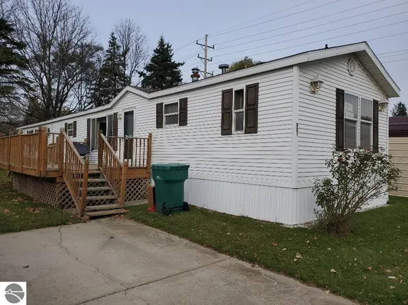 5232 E Broadway Rd Lot 321, Mt Pleasant, MI 48858