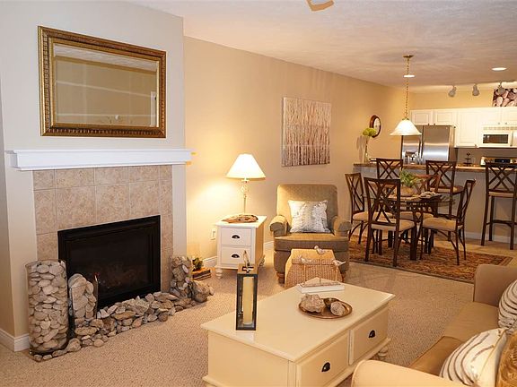 5th image of 09579 Summerhouse Dr APT 3