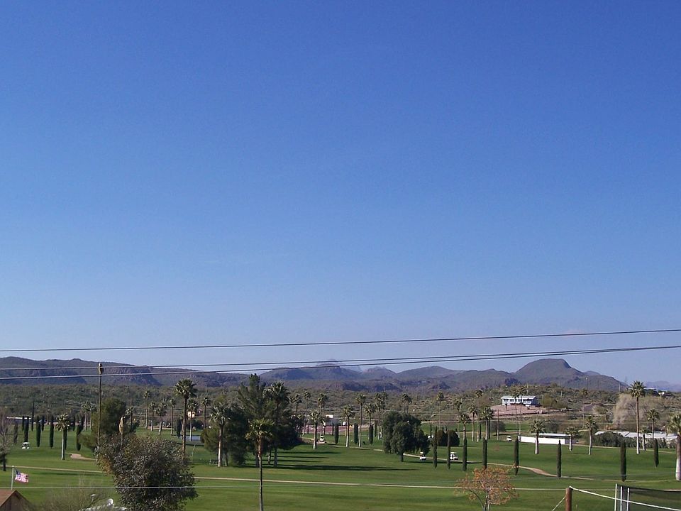 GOLF COURSE VIEWS
