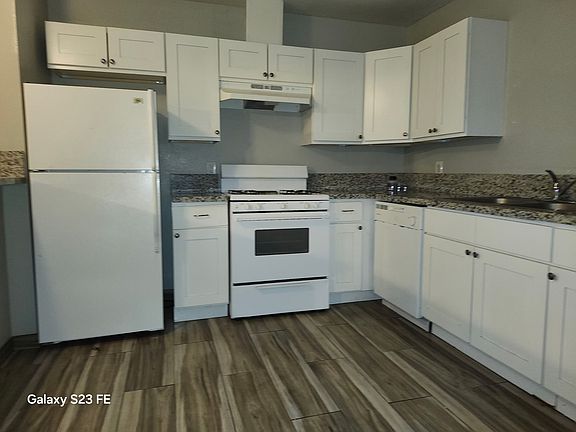 4th image of 66880 Pierson Blvd APT 6