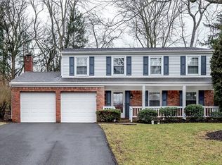 108 Lansdowne Dr, Coraopolis, PA 15108