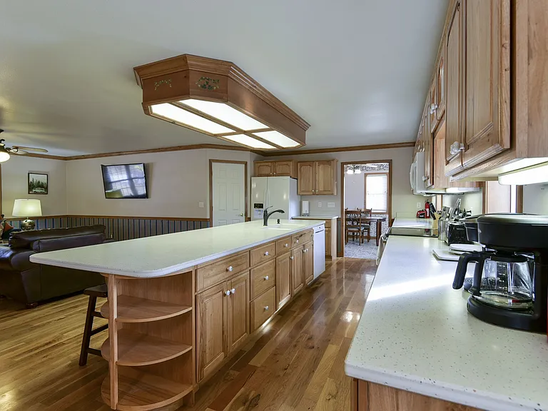 5558 State Highway 265 — Photo 13