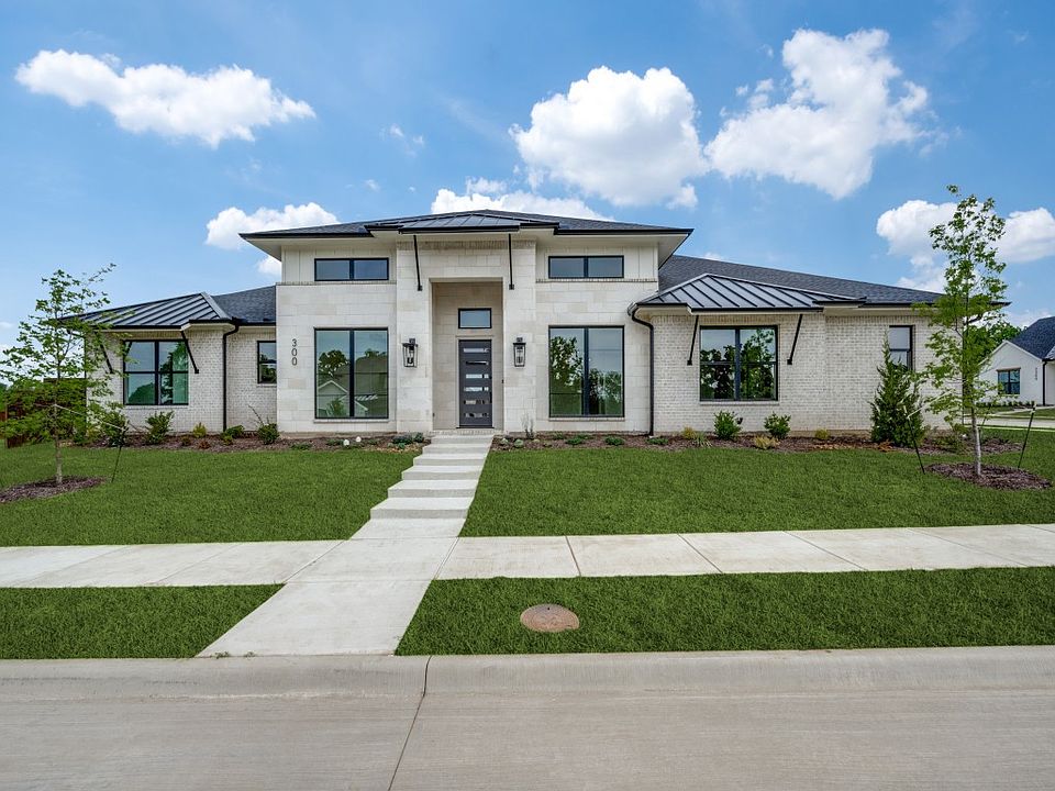 1st image of 300 Meadowlands Dr