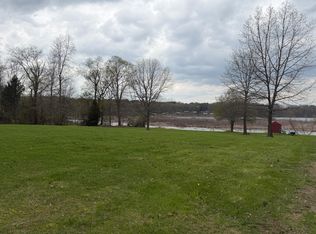 9464 Ripple Water Dr, Delton, MI 49046