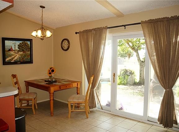 5th image of 103 Bow Creek Cir