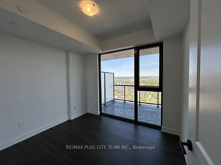 2075 Lakeshore Rd #2301 — Photo 6
