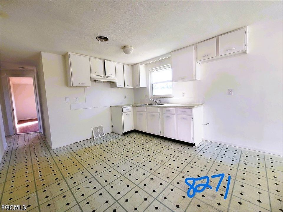 2nd image of 8271 Pelican Rd