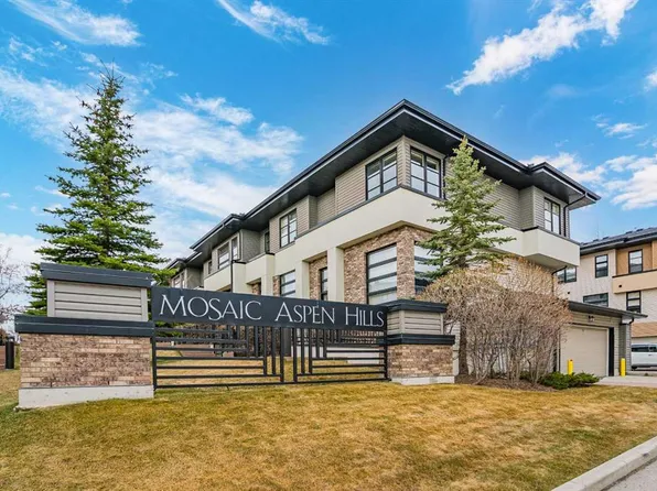 124 Aspen Hills Close SW, Calgary, AB T3H 0C7