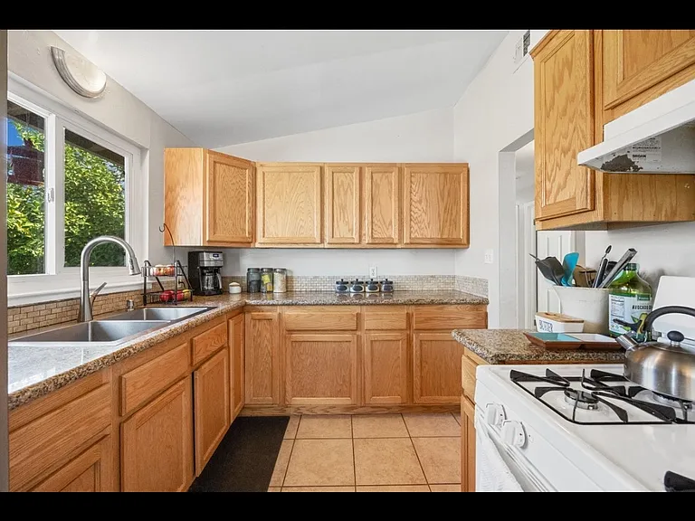 6500 Brock Dr — Photo 7