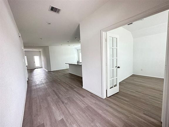2nd image of 7502 Auburn Haven Trl