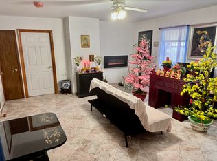 13 Cottage St #1, Worcester, MA 01609