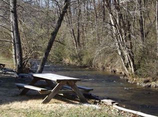 463 Hall Town Rd, Sylva, NC 28779