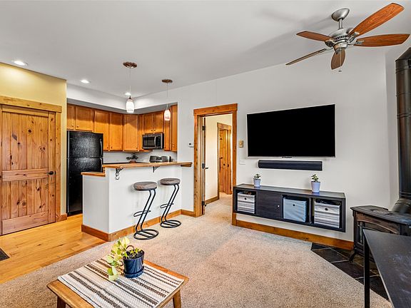 5th image of 35 11th Street UNIT E