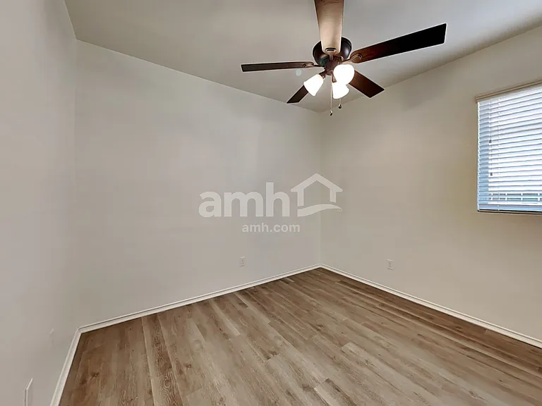 10016 Sterling Place Dr — Photo 16