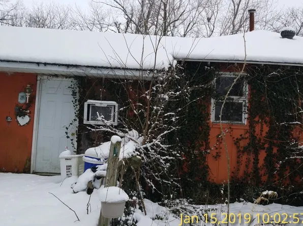 603 Spring St, Gillespie, IL 62033