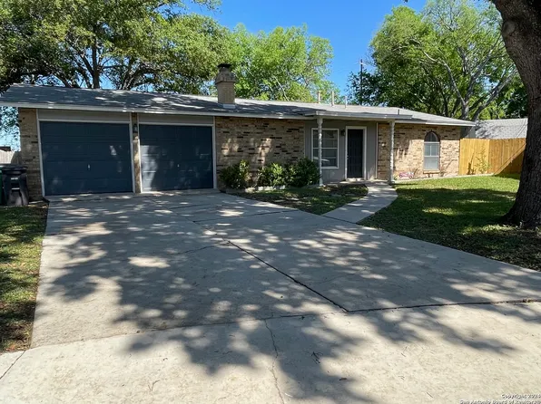 10850 EDGECREST DR, San Antonio, TX 78217